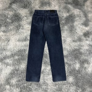 Panralón de pana "Hugo Boss" - W30 L34